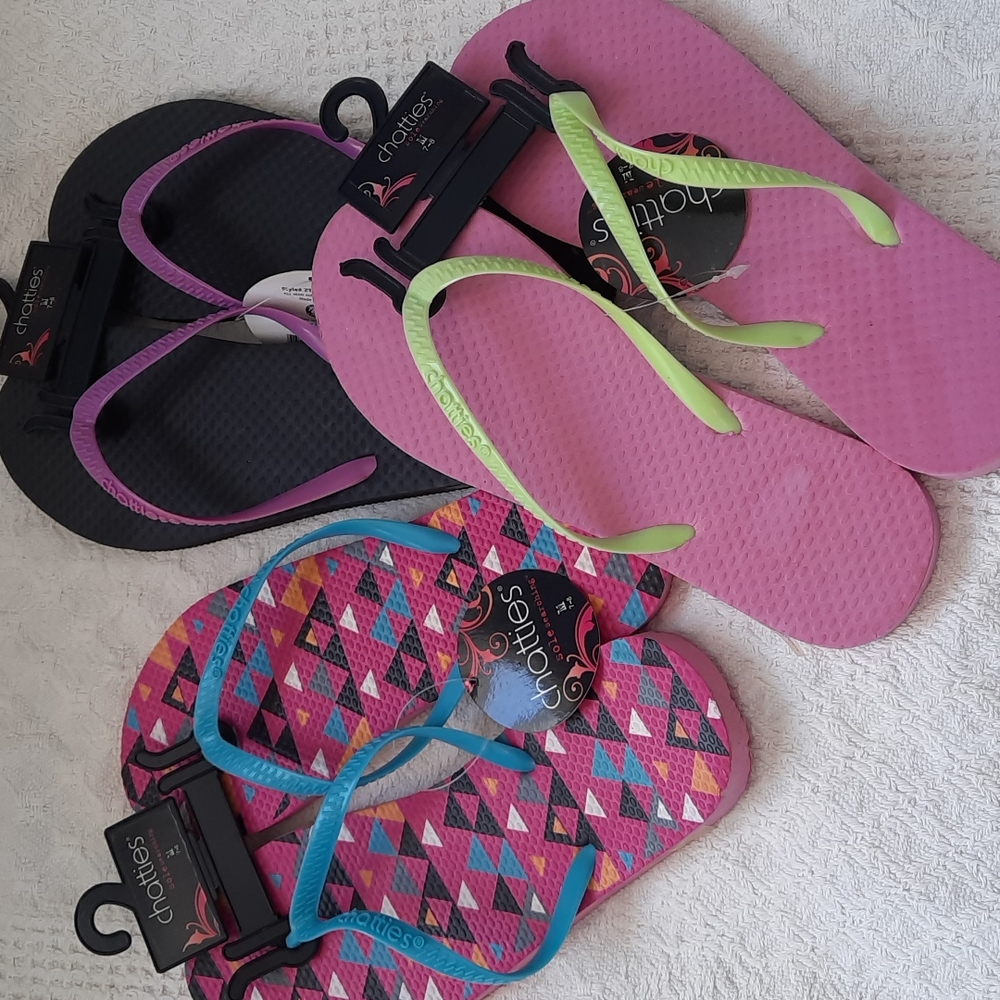 Flip Flops Chatties Colorful Fun Footwear Beach Pool Cruise Pedicure NWT
